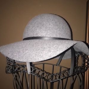 Gray Love Your Melon floppy hat